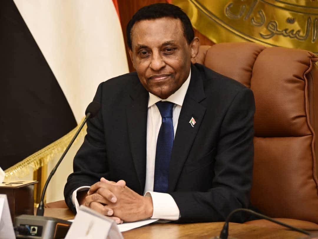  رئيس وزراء السودان كامل إدريس (مواقع)